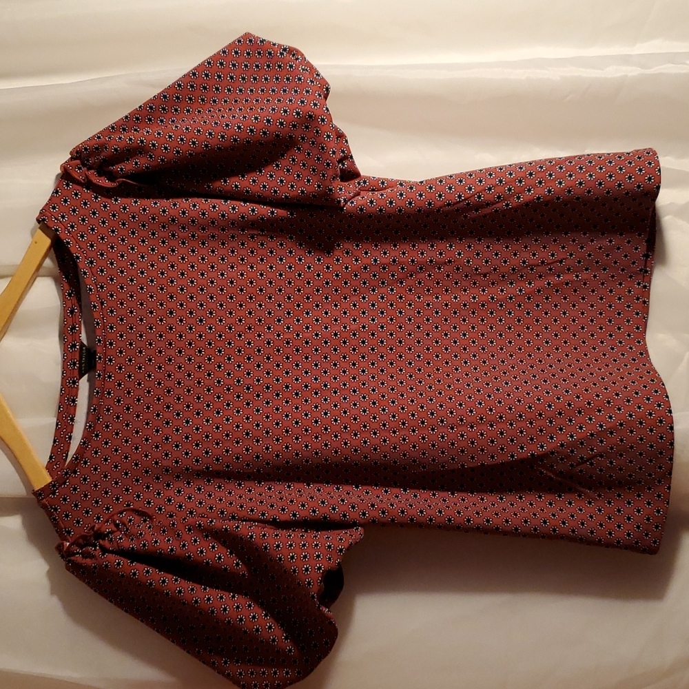 Ann Taylor ruffled top